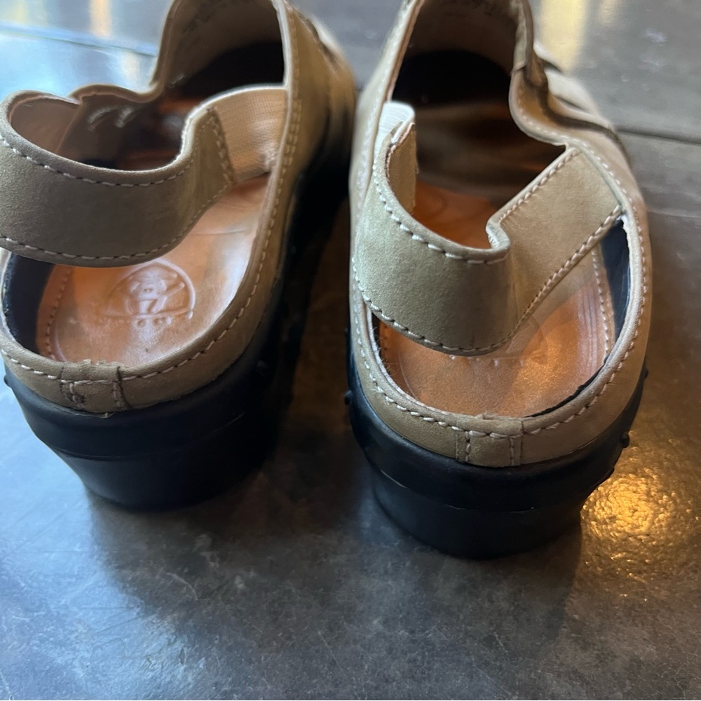 Ariat Women Slingback Fisherman Suede Sandals - Picture 9 of 11